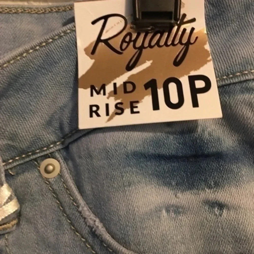 Royalty ladies shorts 10P - Picture 10 of 16